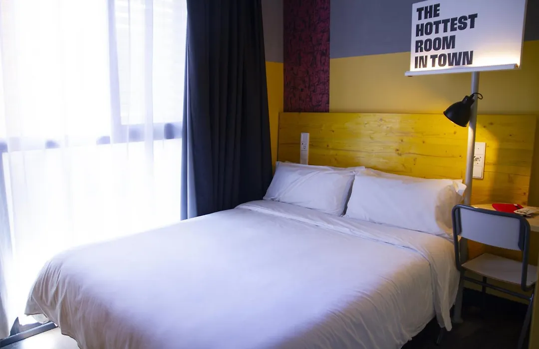 Room Valencia-1